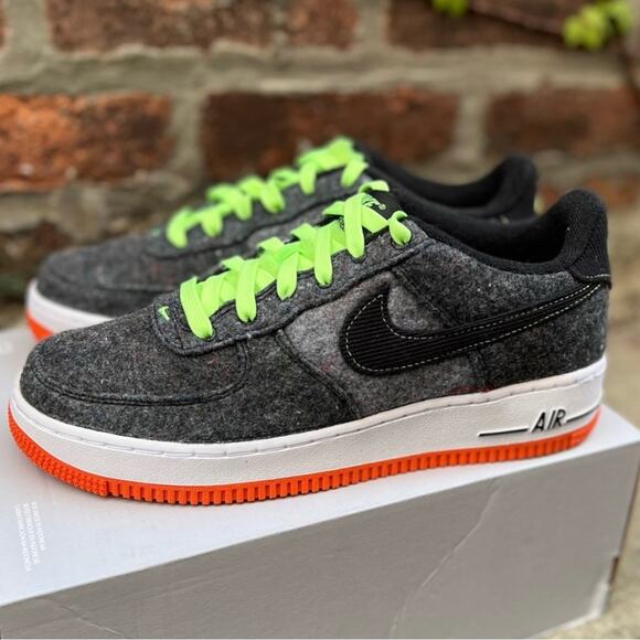 NEW Nike Air Force 1 LV8 Low Black Ghost Green Starfish Shoes Size 6Y Womens 7.5 - Picture 5 of 11